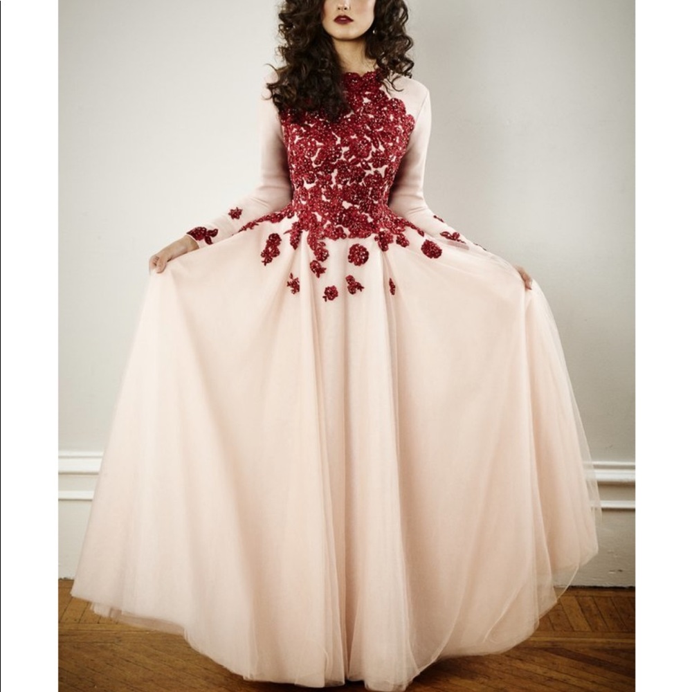 Black and Forest Green Long sleeves tulle gown